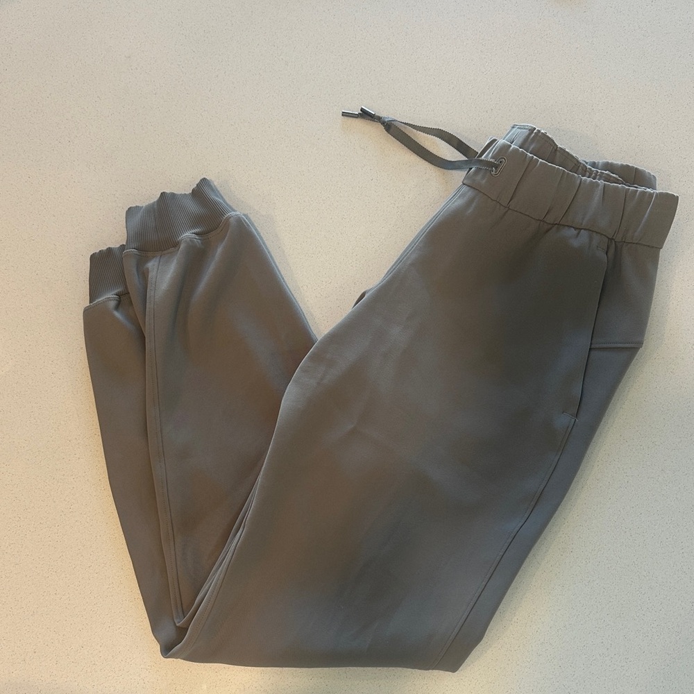 Lululemon Women’s Joggers